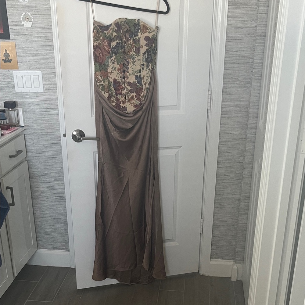 Fashion Nova Floral Lace-Up Corset with Champagne Satin Skirt - Picture 2 of 4